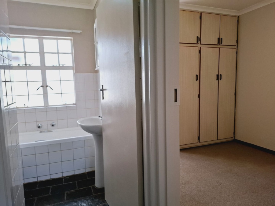 2 Bedroom Property for Sale in Pentagon Park Free State